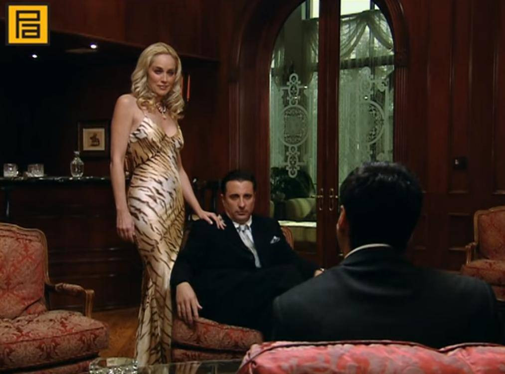 Sharon Stone'den yıllar sonra bomba itiraf. Kurtlar Vadisi’nde Necati Şaşmaz’la sahnesi olay olmuştu. Sette gördükleri şoke etti - Resim: 1